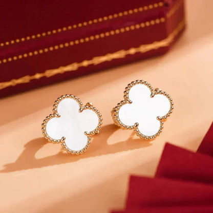 [Amore Jewelry]CLOVER MEDIUM 1 MOTIFS  WHITE MOP STUD EARRINGS