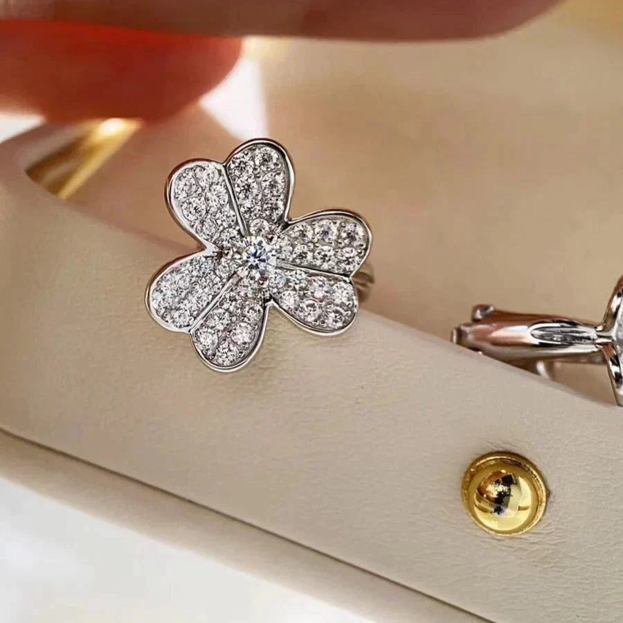 [Amore Jewelry]CLOVER COMOS DIAMOND EARRINGS SILVER