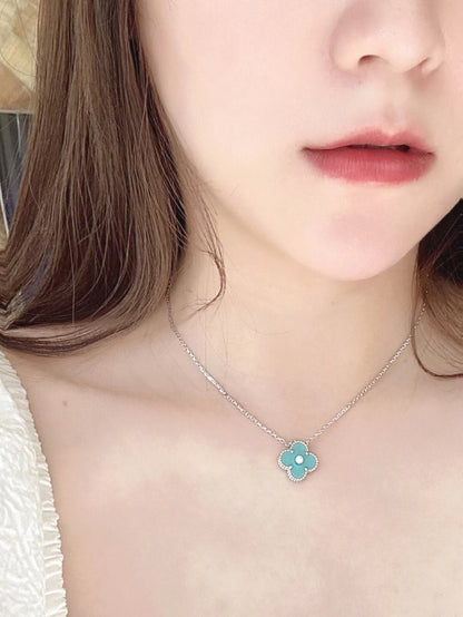 [Amore Jewelry]CLOVER 1 DIAMOND LIGHT BLUE SILVER NECKLACE
