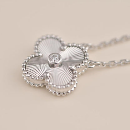 [Amore Jewelry]CLOVER  15MM DIAMOND LASER NECKLACE SILVER